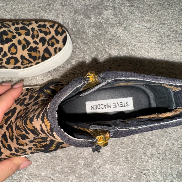 Steve Madden Leopard Print Sneakers with Black Accents - Picture 2 of 7
